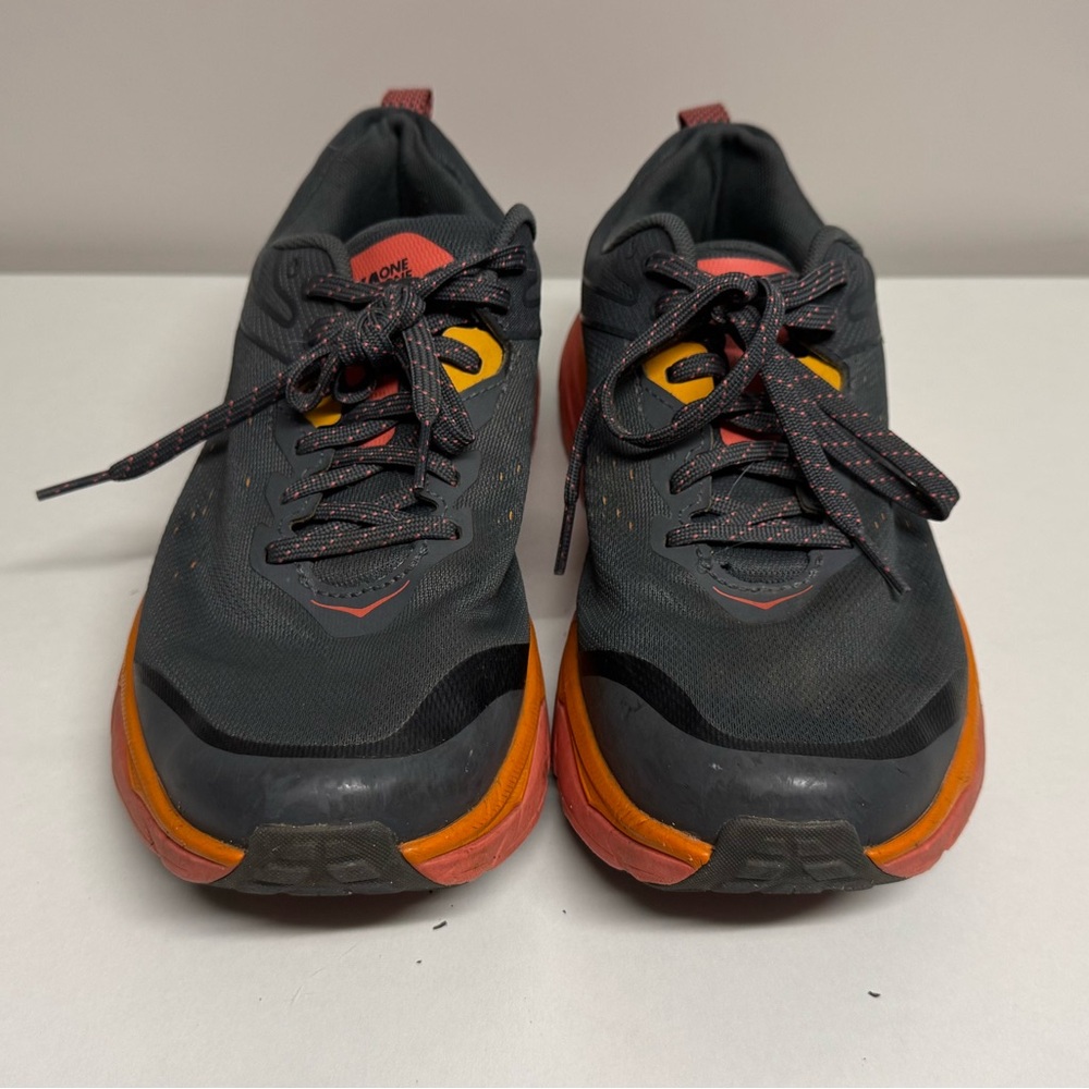 Men's Gray and Orange Athletic Shoes